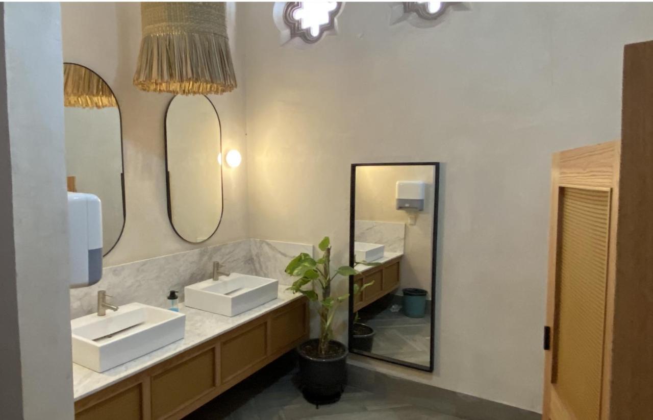 Hotel Camelinas Apatzingán de la Constitución المظهر الخارجي الصورة