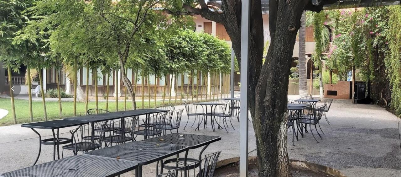 Hotel Camelinas Apatzingán de la Constitución المظهر الخارجي الصورة